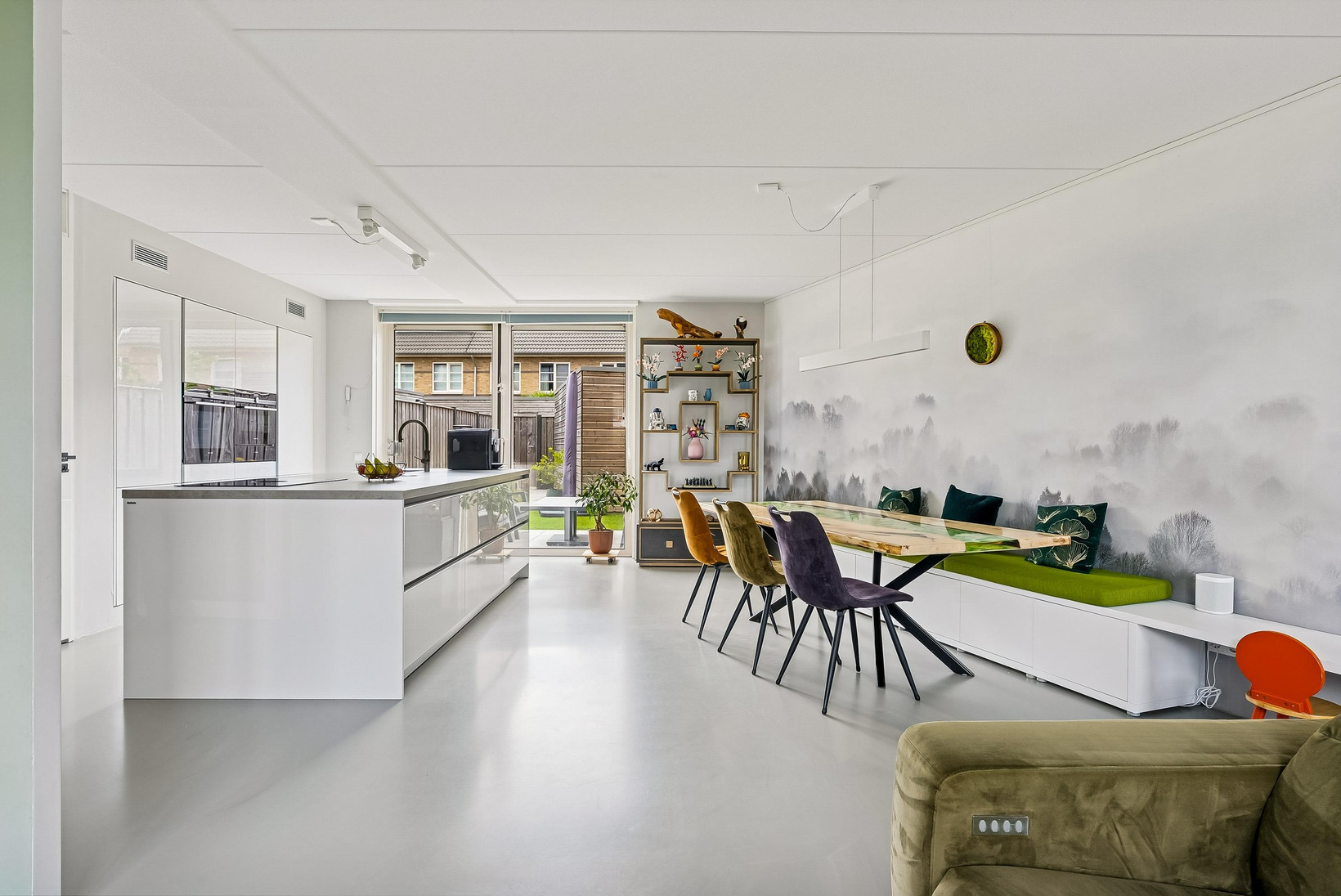 Tussenwoning te koop: Jesse Owensstraat 4, Almere