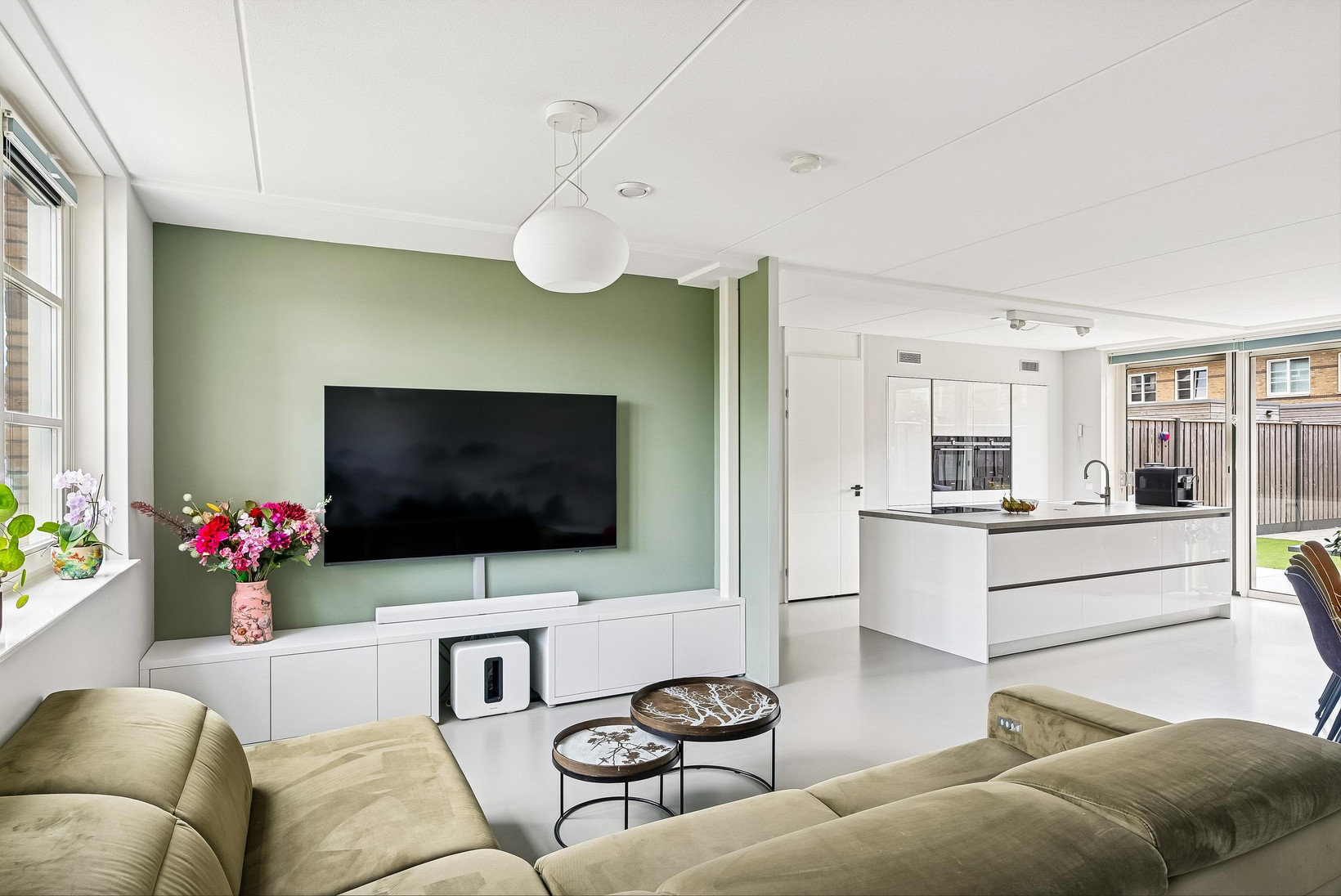 Tussenwoning te koop: Jesse Owensstraat 4, Almere
