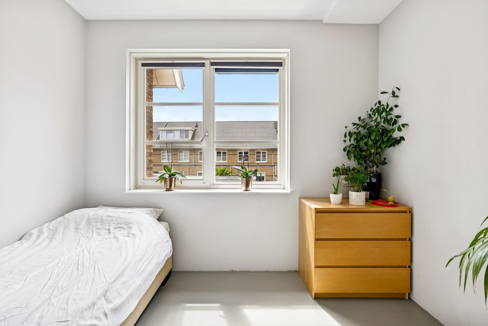 Tussenwoning te koop: Jesse Owensstraat 4, Almere