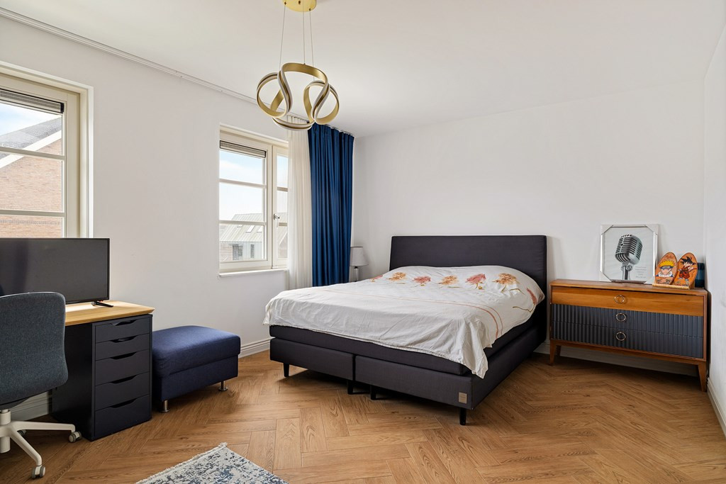 Twee-onder-één-kap te koop: Liselott Linsenhoffstraat 29, Almere