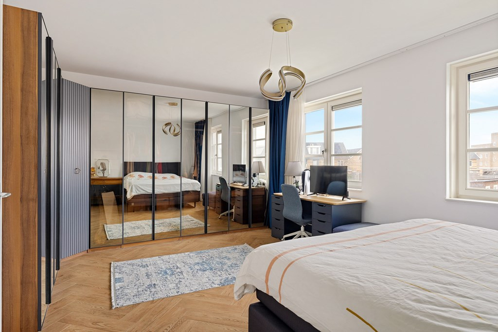 Twee-onder-één-kap te koop: Liselott Linsenhoffstraat 29, Almere