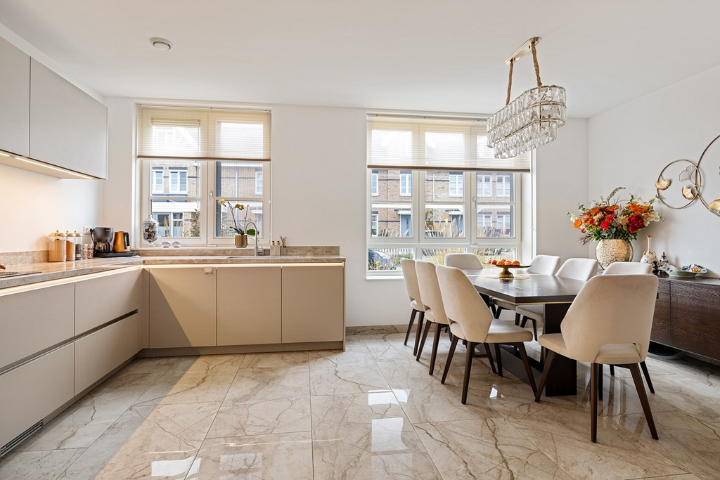 Twee-onder-één-kap te koop: Liselott Linsenhoffstraat 29, Almere
