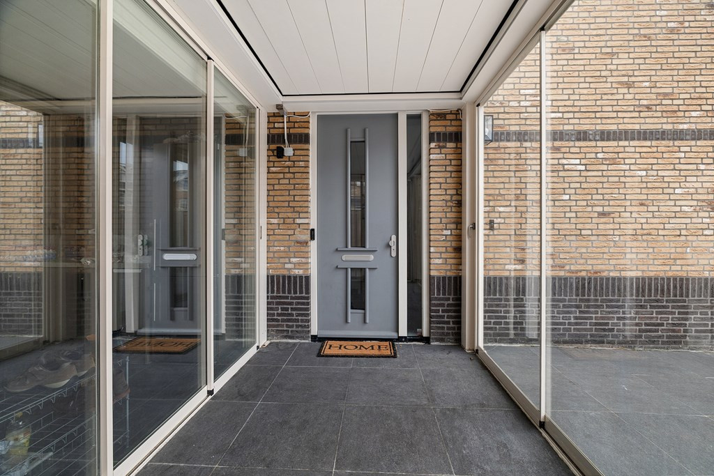 Twee-onder-één-kap te koop: Liselott Linsenhoffstraat 29, Almere