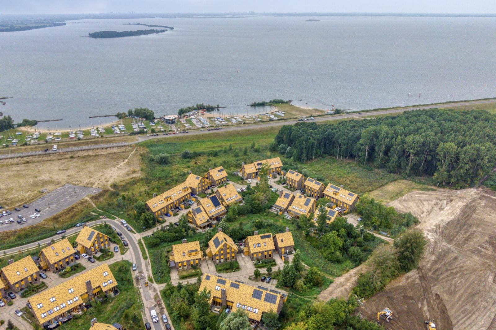 Hoekwoning te koop: Noorderduinslag 23, Almere