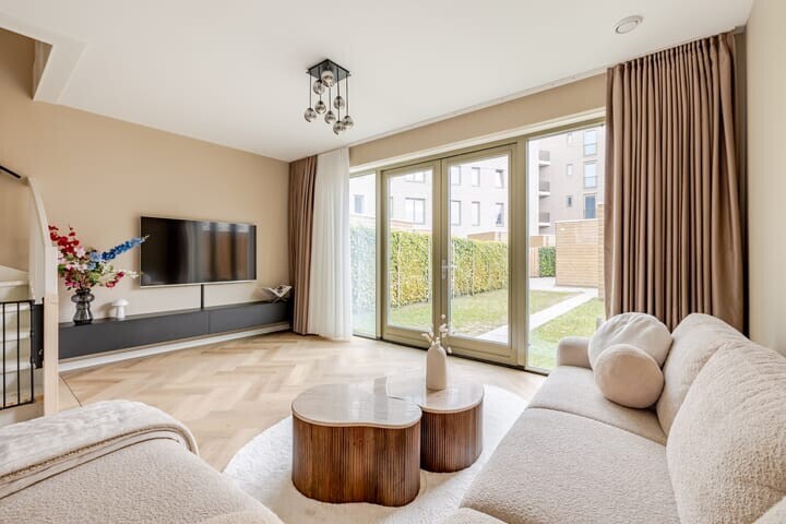 Tussenwoning te koop: Europalaan 505, Almere
