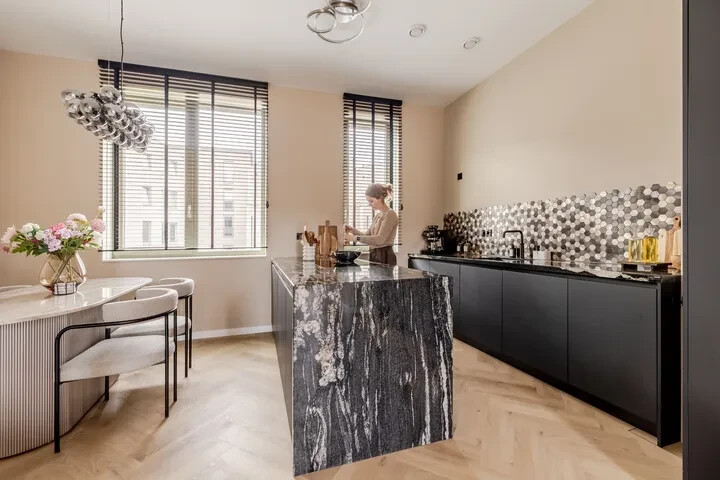 Tussenwoning te koop: Europalaan 505, Almere
