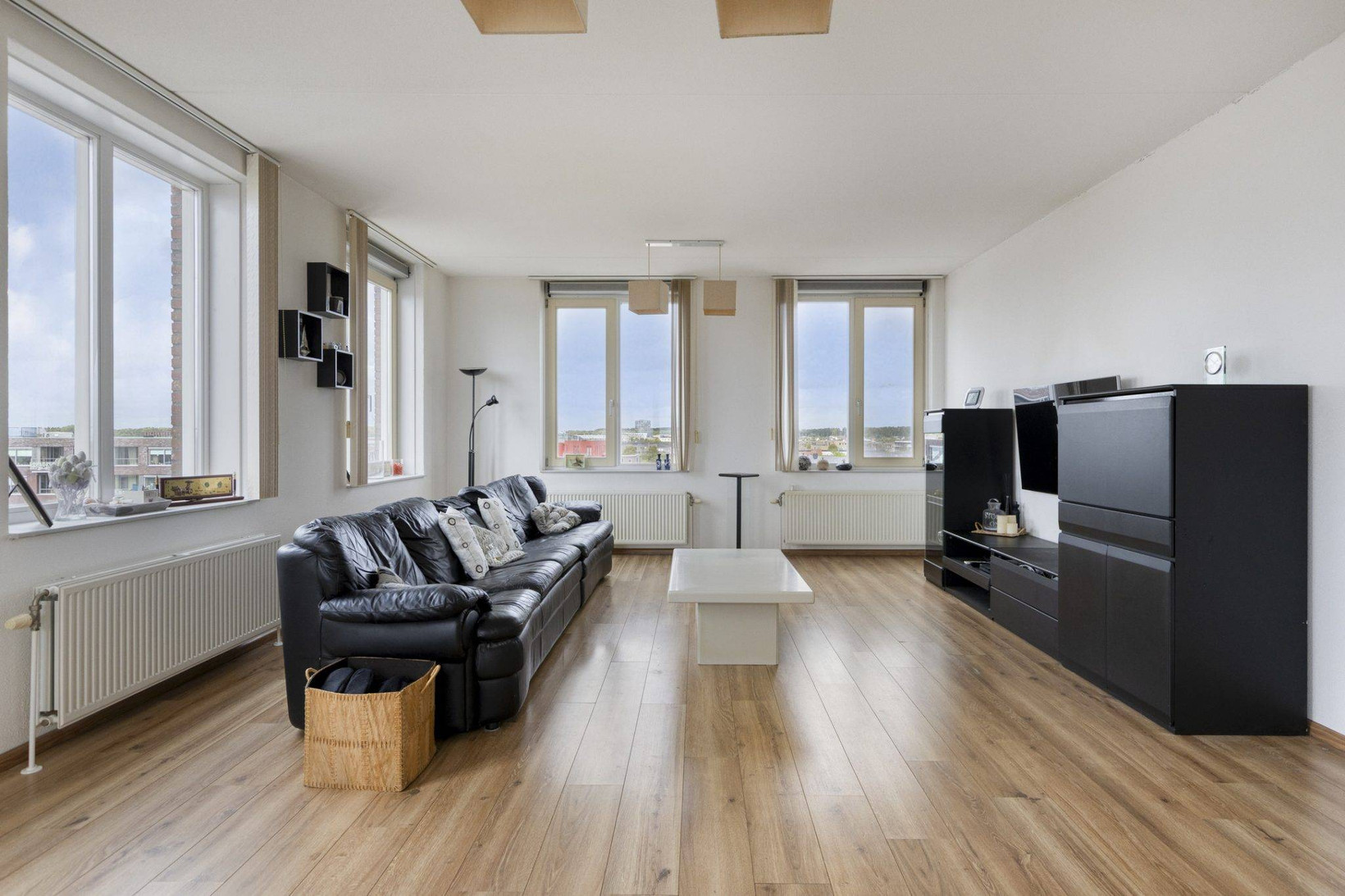 Appartement te koop: Oostenrijkstraat 43, Almere