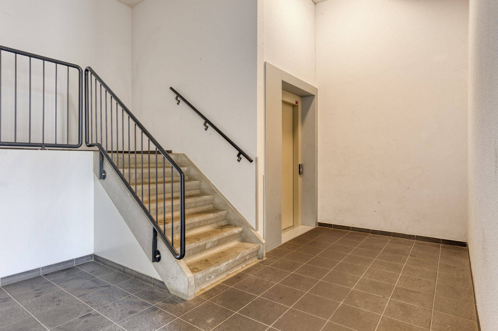 Appartement te koop: Oostenrijkstraat 43, Almere