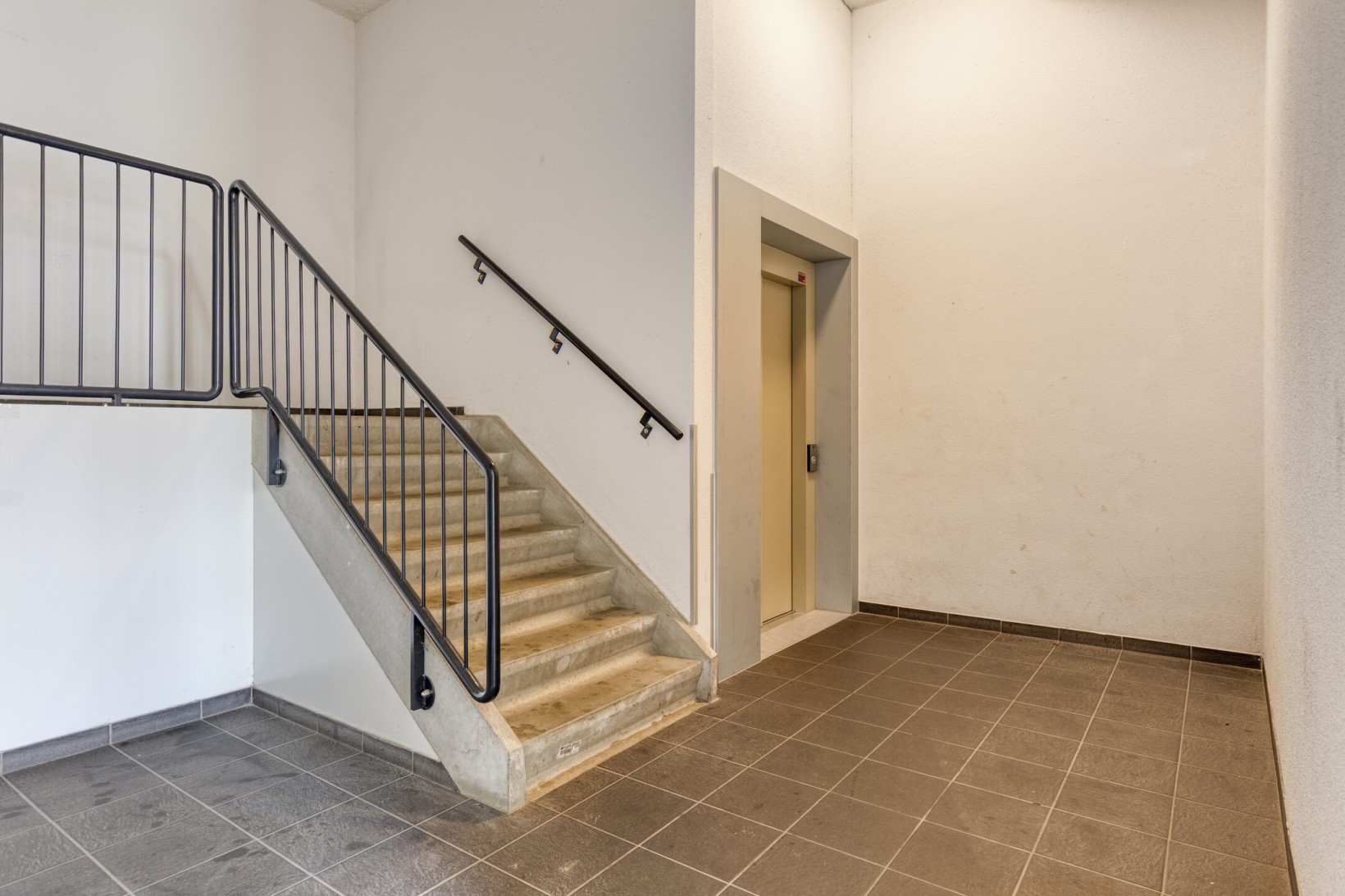 Appartement te koop: Oostenrijkstraat 43, Almere