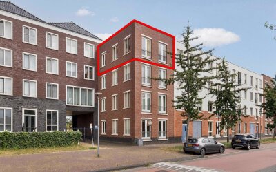 Hongarijehof 42