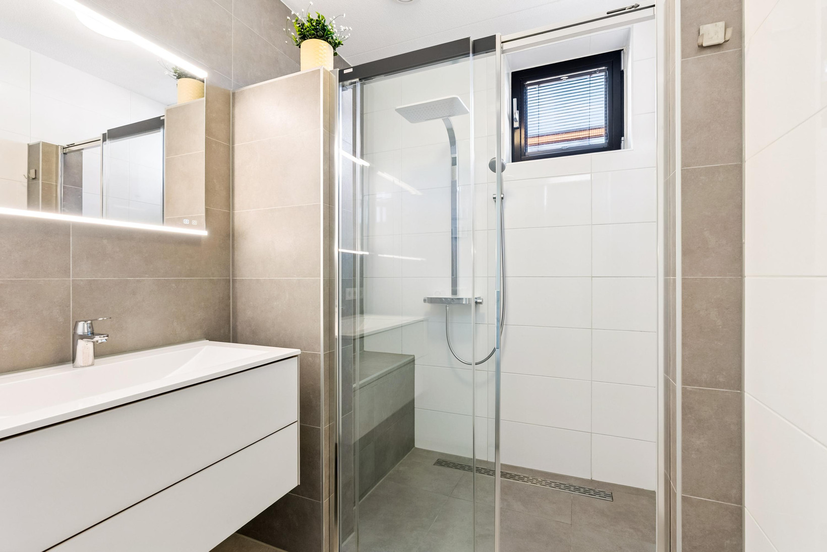 Appartement te koop: Portugalkade 113, Almere