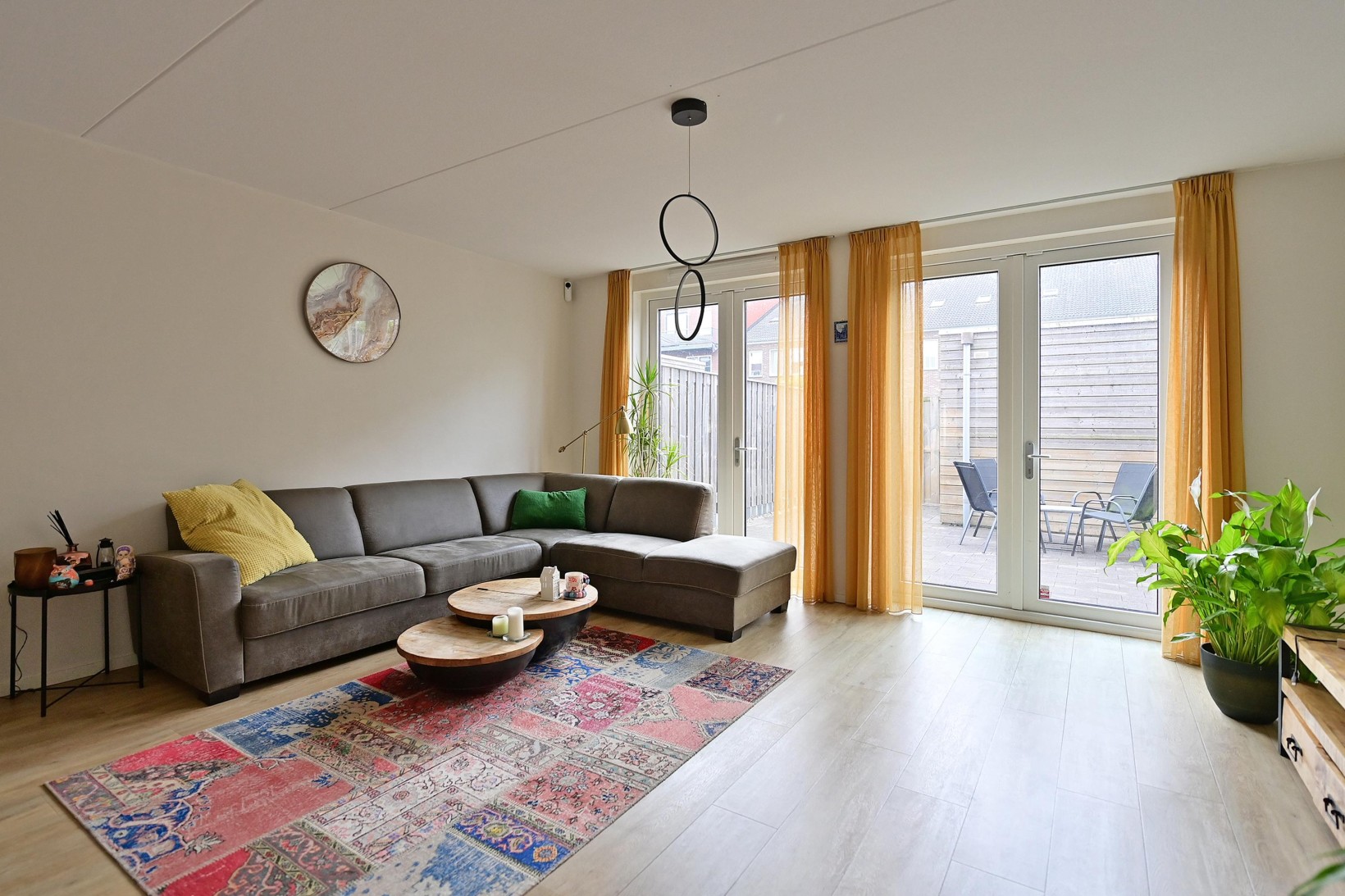 Tussenwoning te koop: Schotlandstraat 57, Almere