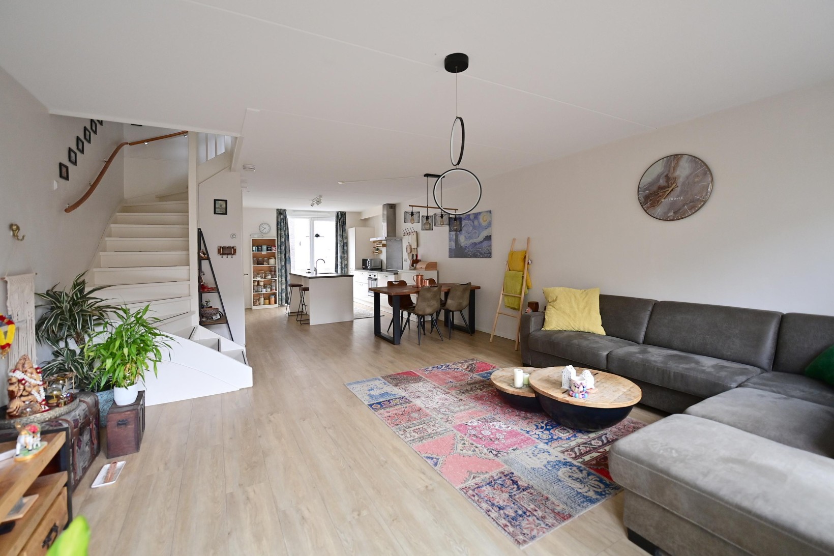 Tussenwoning te koop: Schotlandstraat 57, Almere
