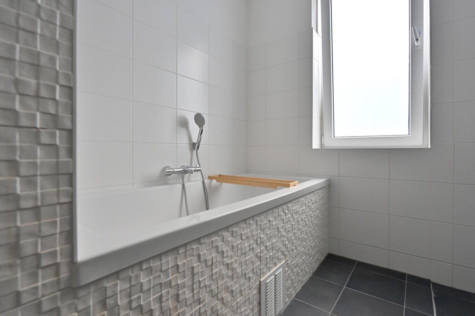 Tussenwoning te koop: Schotlandstraat 57, Almere