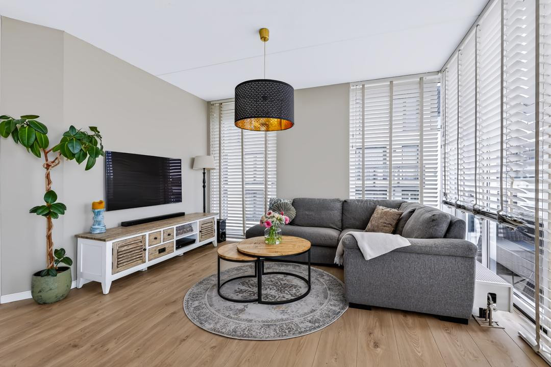 Appartement te koop: John Rossweg 37, Almere