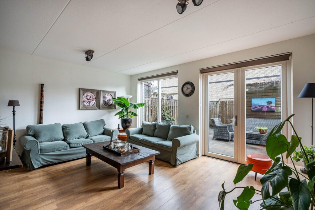 Hoekwoning te koop: Saturnussingel 324, Almere
