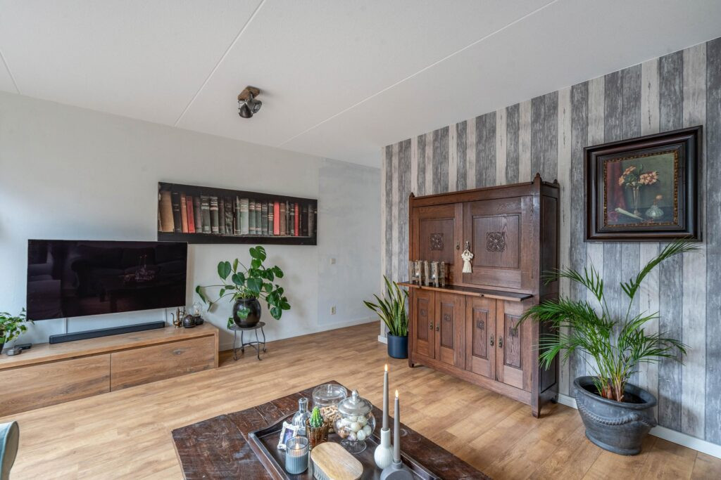 Hoekwoning te koop: Saturnussingel 324, Almere