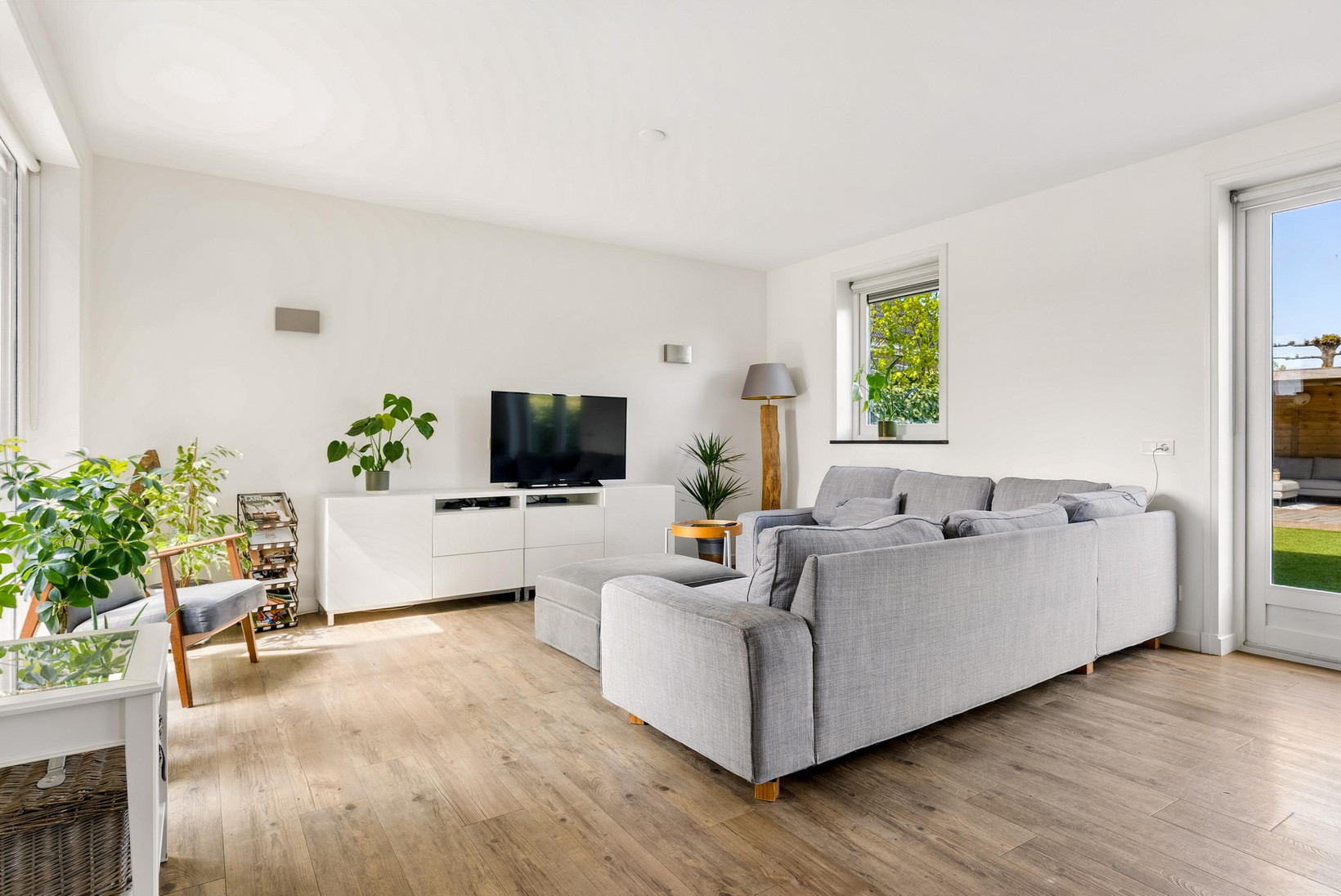 Vrijstaande woning te koop: Homeruslaan 49, Almere