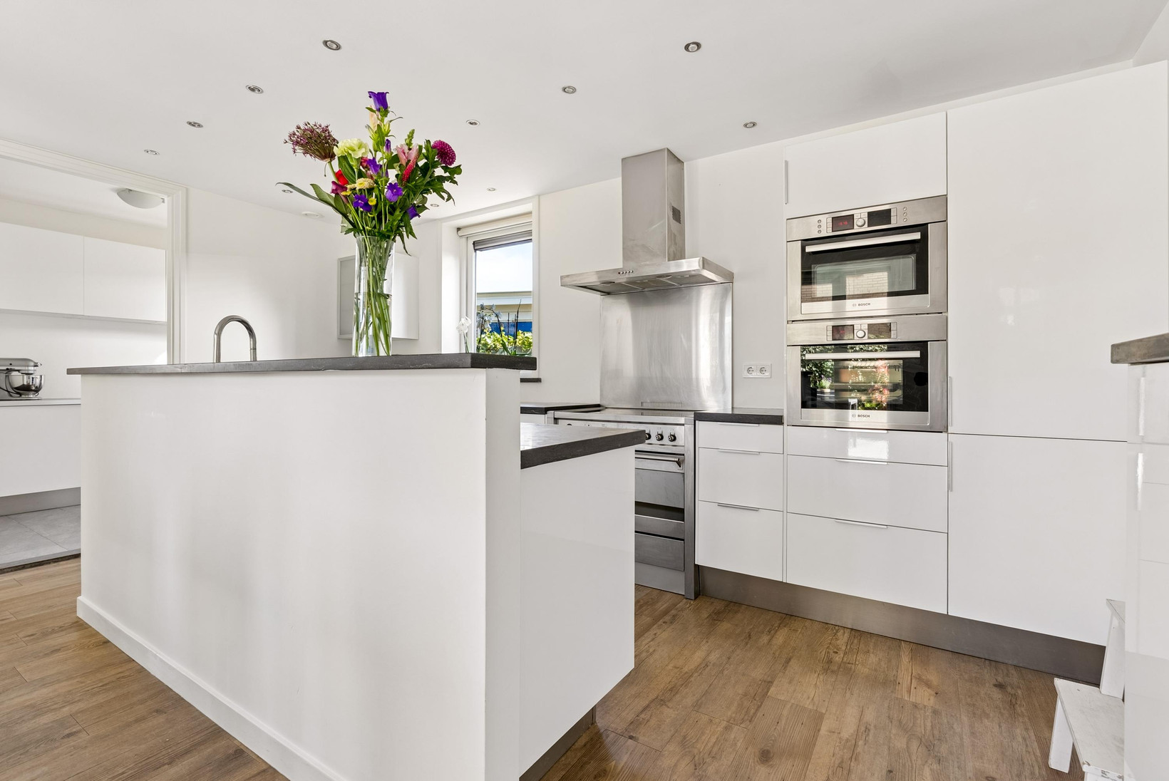 Vrijstaande woning te koop: Homeruslaan 49, Almere