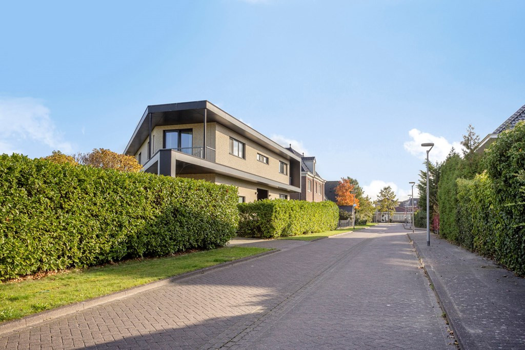 Vrijstaande woning te koop: Gigantenstraat 8, Almere