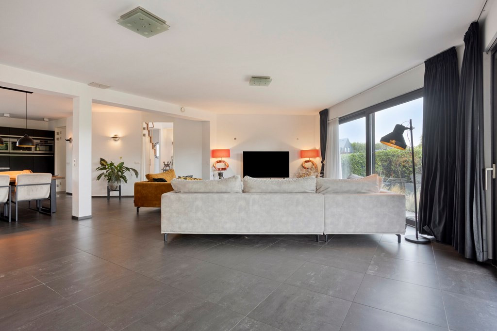 Vrijstaande woning te koop: Gigantenstraat 8, Almere