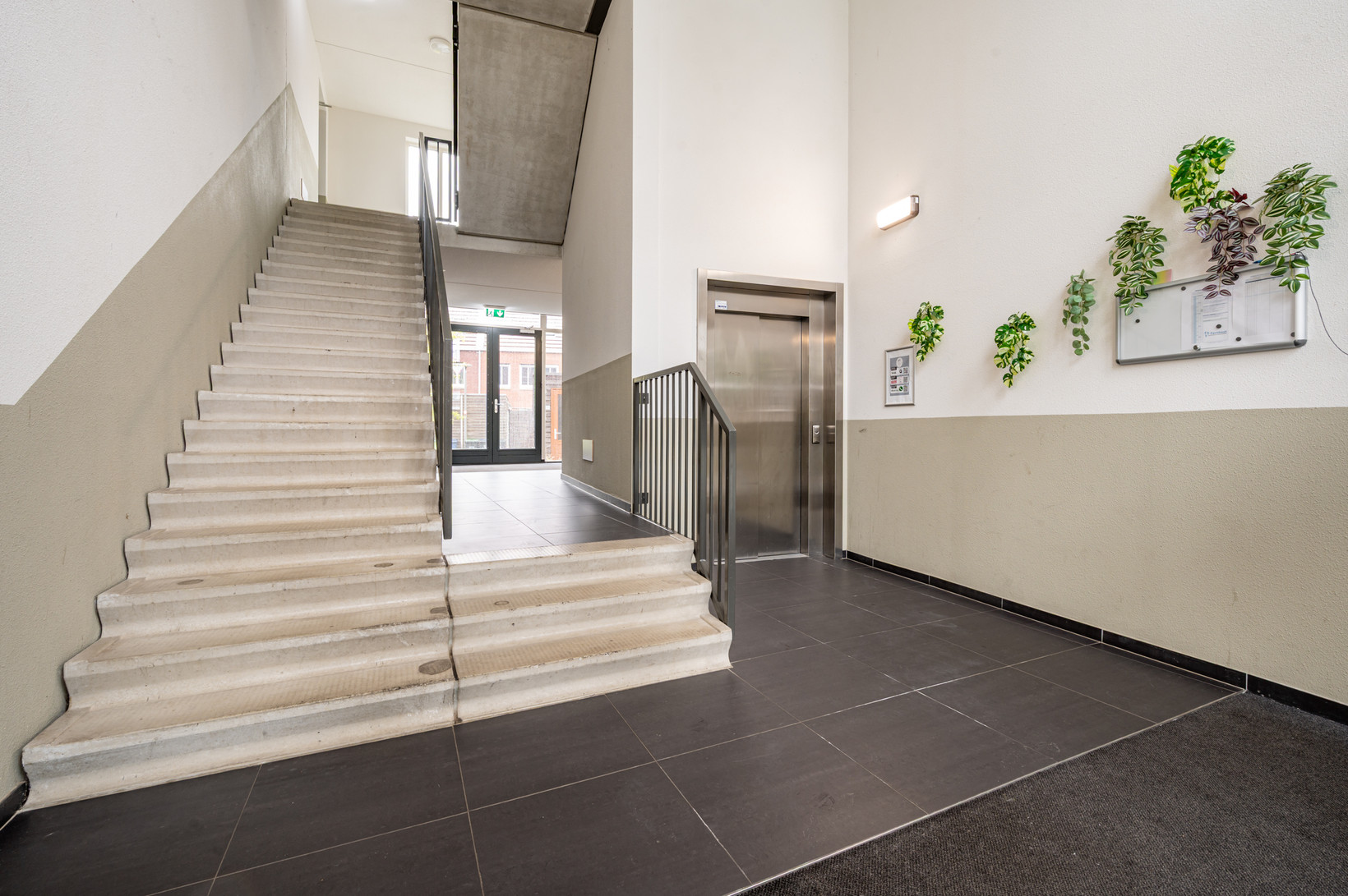 Appartement te koop: Artemissingel 234, Almere
