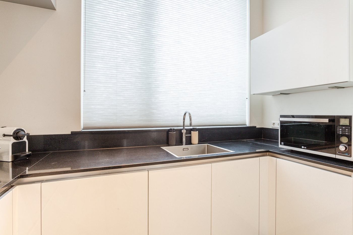 Tussenwoning te koop: Apollostraat 18, Almere
