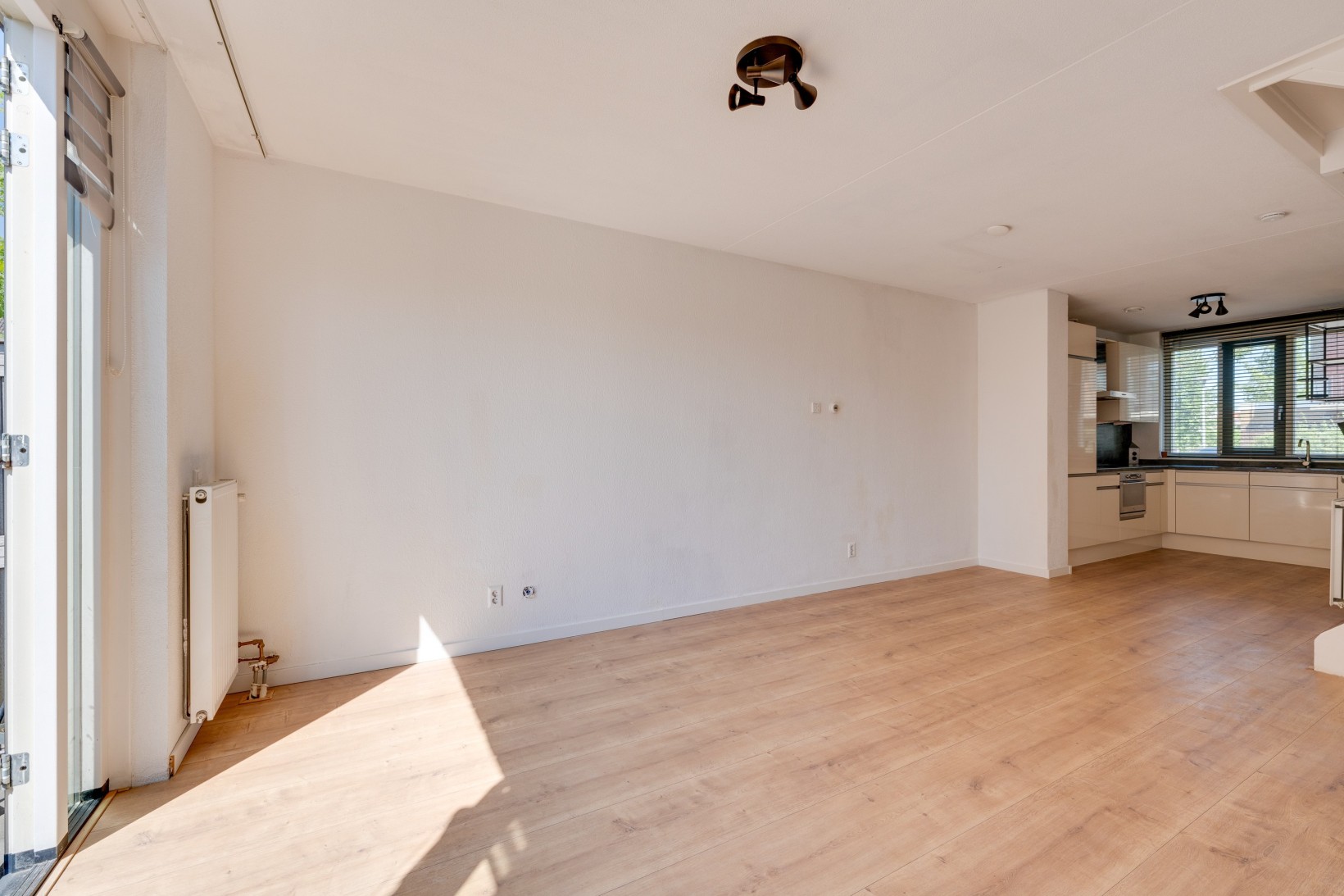 Tussenwoning te koop: Horusstraat 4, Almere