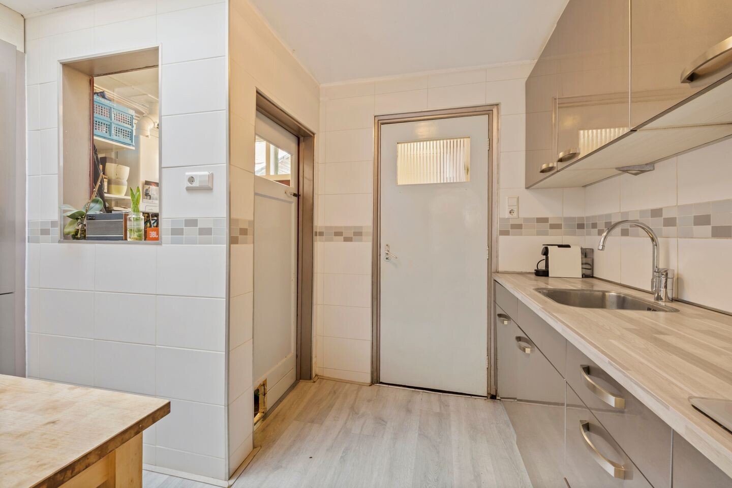 Tussenwoning te koop: Wilhelminastraat 8, Weesp