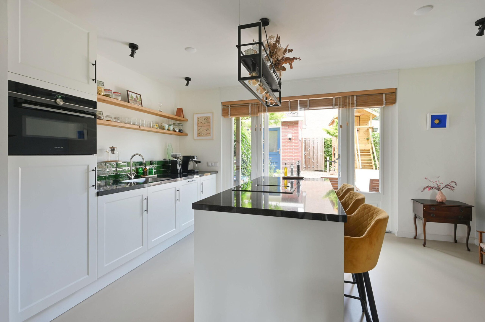 Tussenwoning te koop: Ossenmarkt 45, Weesp