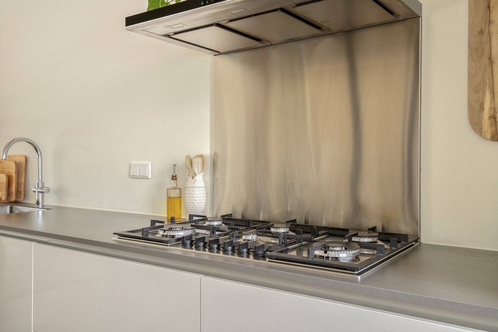 Tussenwoning te koop: kostverlorenstraat 963, Weesp