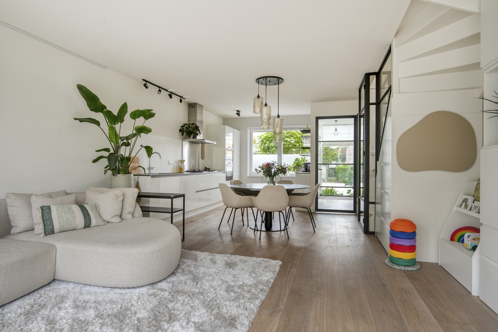 Tussenwoning te koop: kostverlorenstraat 963, Weesp