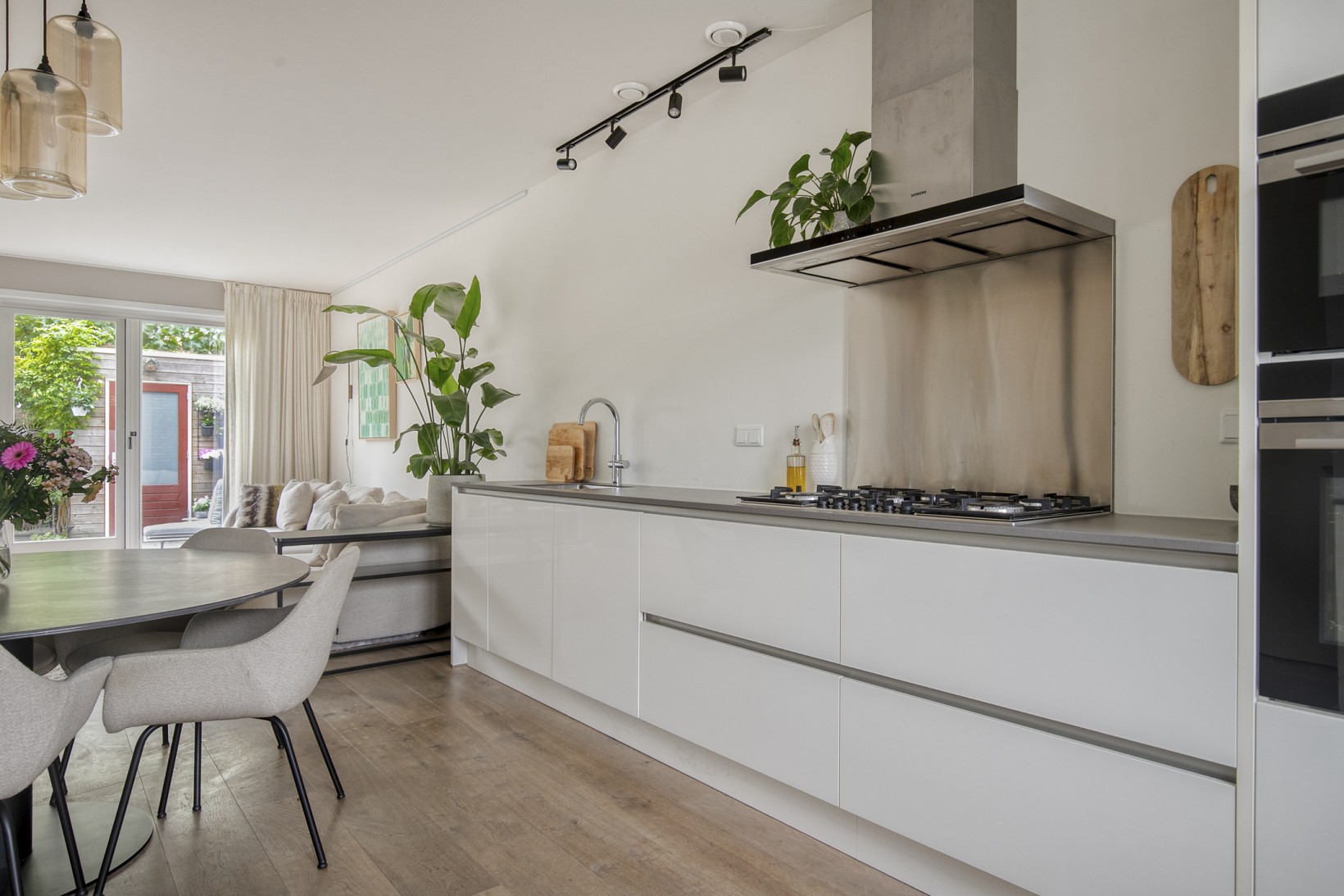 Tussenwoning te koop: kostverlorenstraat 963, Weesp