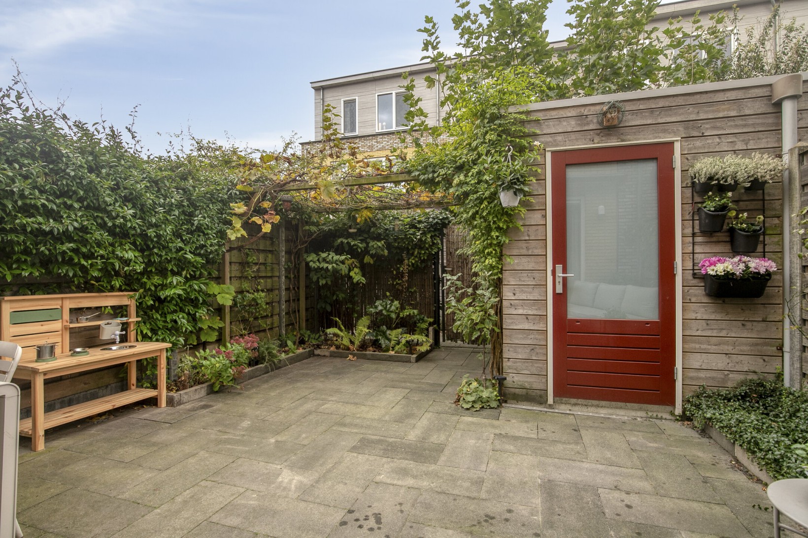 Tussenwoning te koop: kostverlorenstraat 963, Weesp