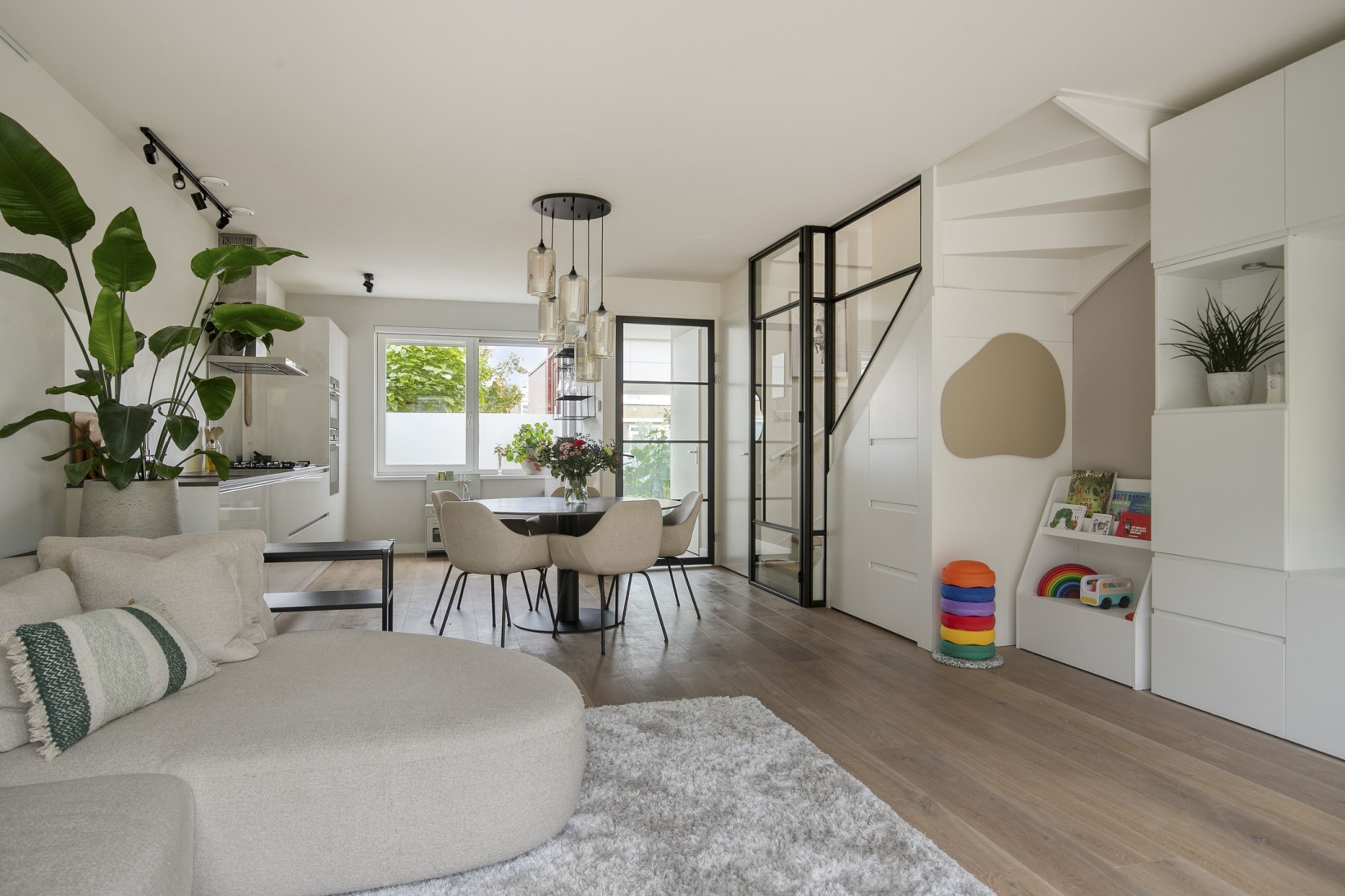 Tussenwoning te koop: kostverlorenstraat 963, Weesp