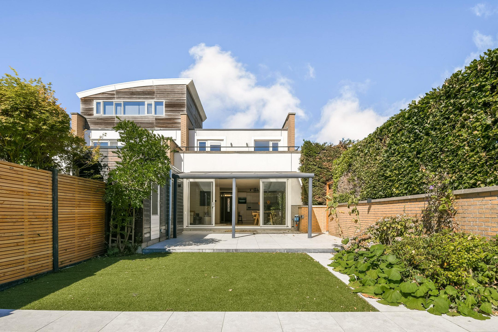 Hoekwoning te koop: Lobbrich Boudgerslaan 33, Weesp