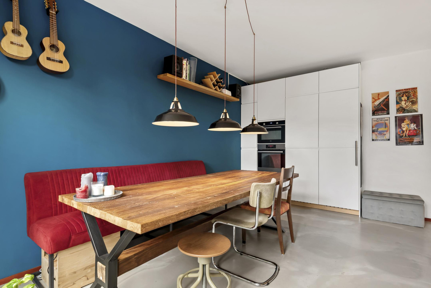 Tussenwoning te koop: Loes van Marlestraat 17, Weesp