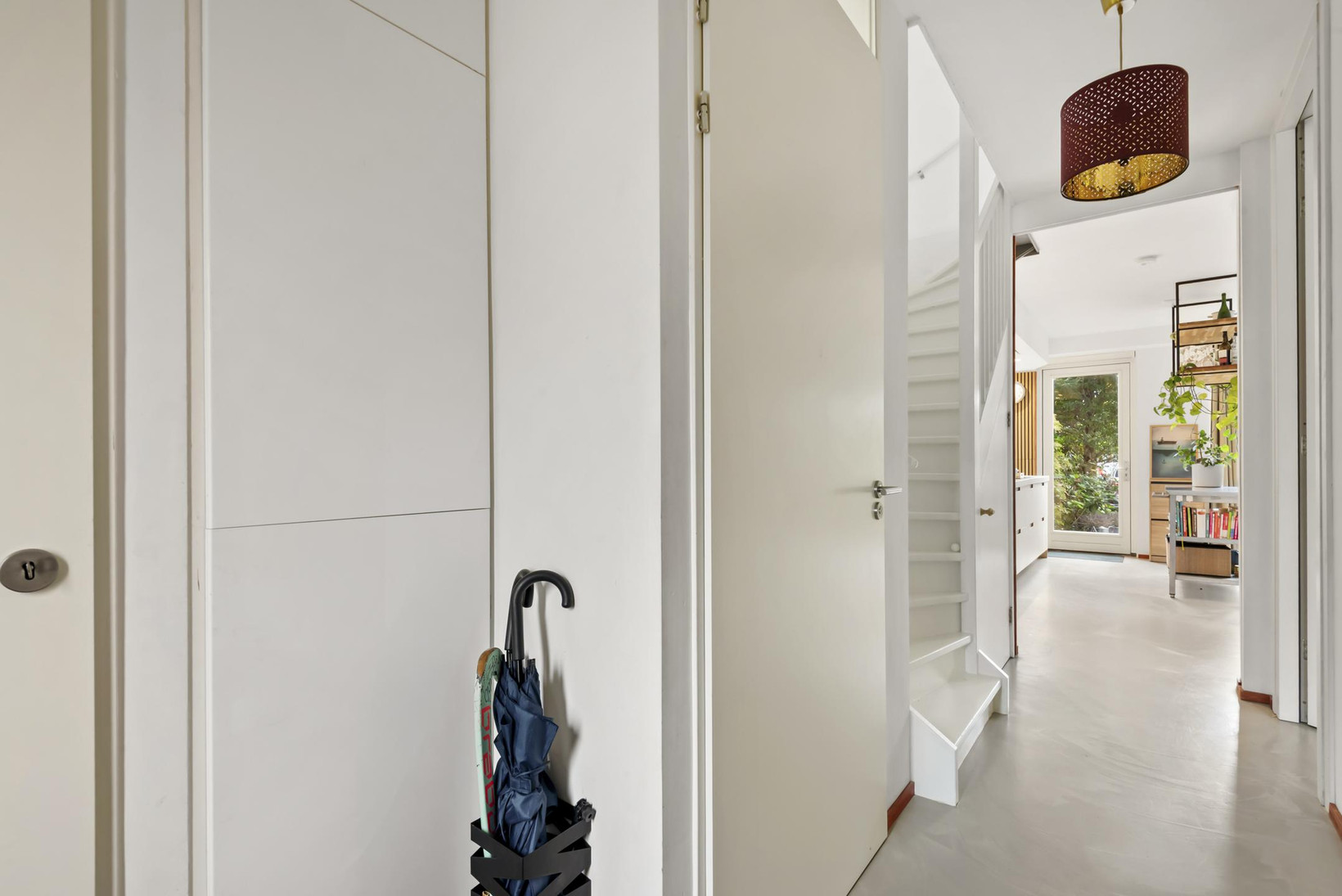 Tussenwoning te koop: Loes van Marlestraat 17, Weesp