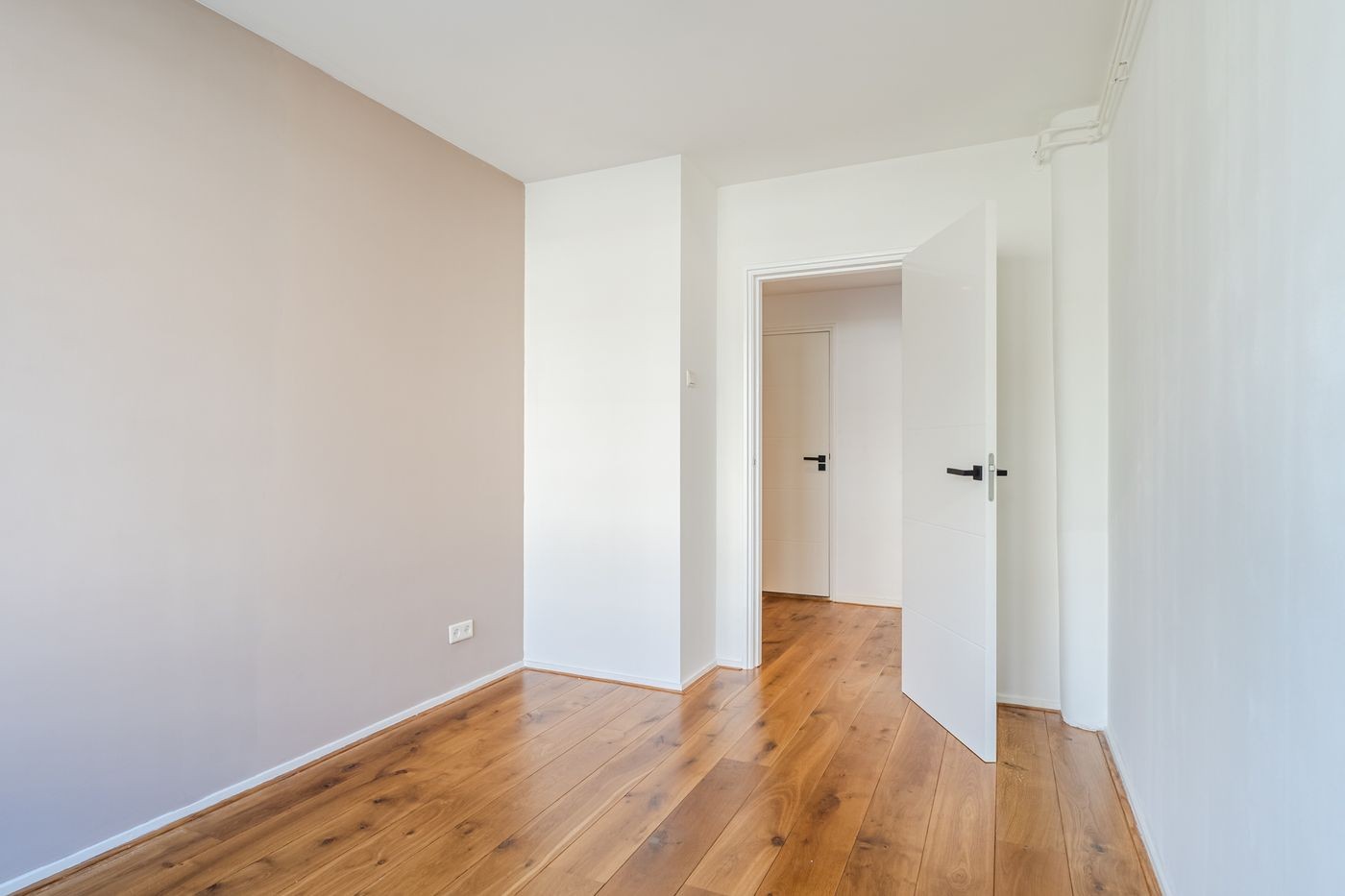 Appartement te koop: Henriëtte Roland Holsthof 34, Weesp