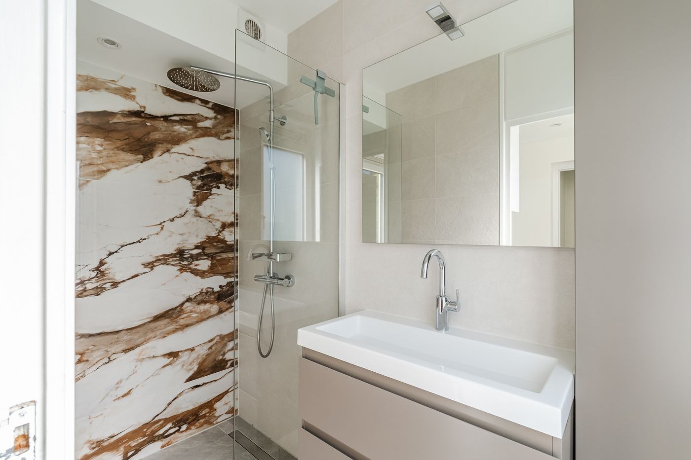 Appartement te koop: Henriëtte Roland Holsthof 34, Weesp