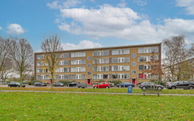 M.Nijhoffst. 242