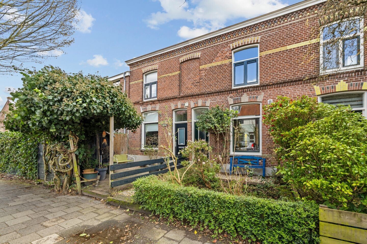 Tussenwoning te koop: Herensingel 93, Weesp