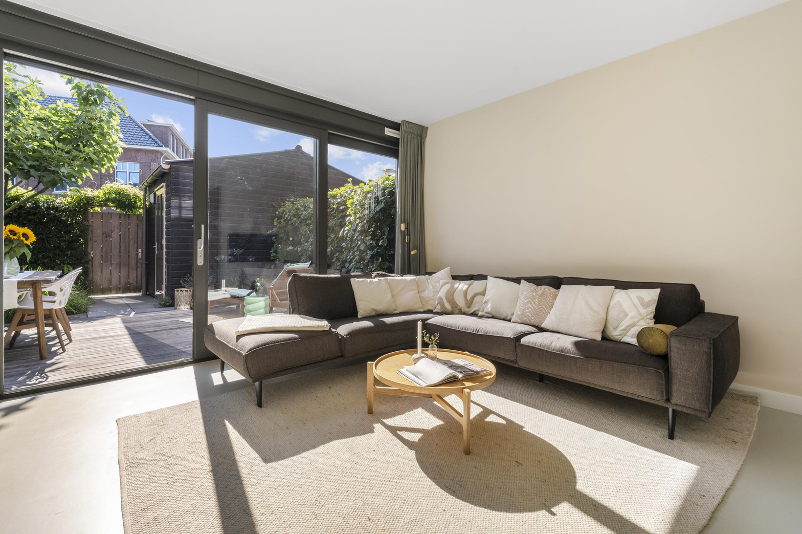 Tussenwoning te koop: Fort Diemerdamstraat 19, Weesp