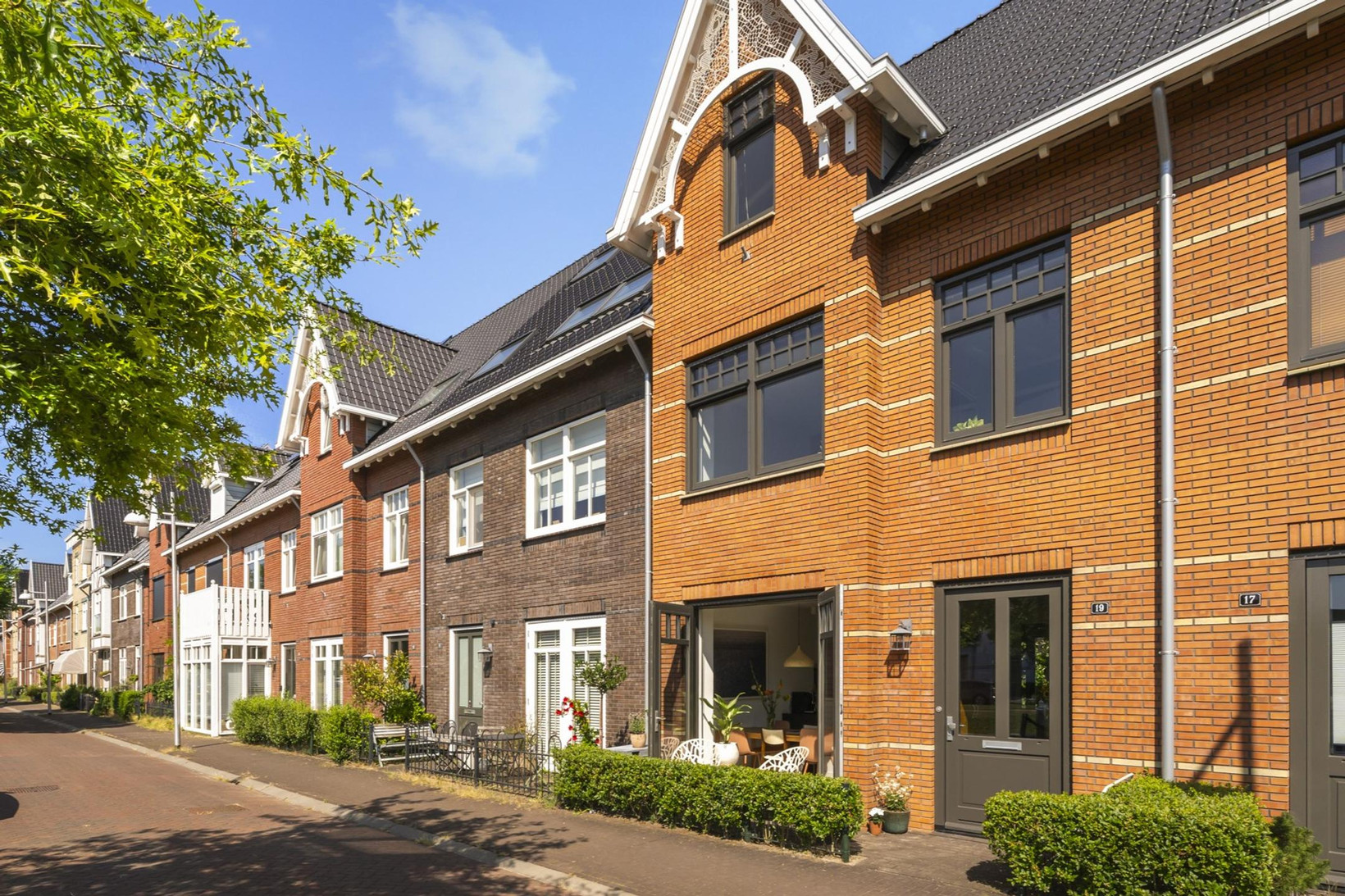 Tussenwoning te koop: Fort Diemerdamstraat 19, Weesp