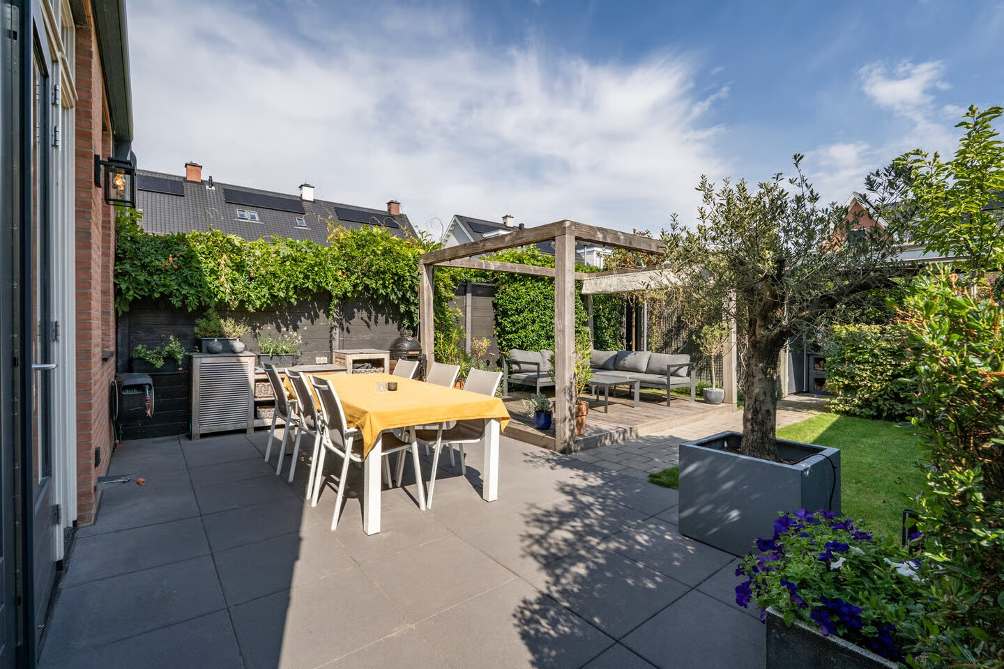Hoekwoning te koop: Fort Abcoudestraat 42, Weesp