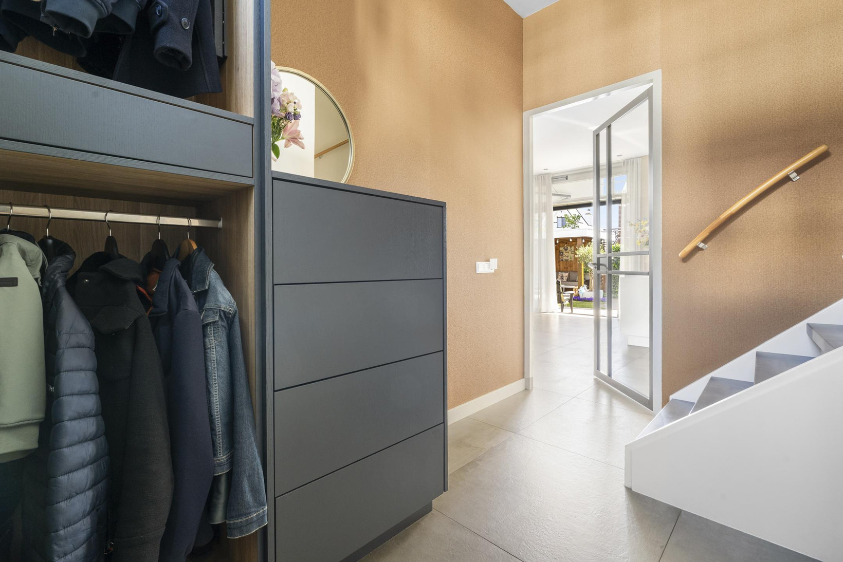Hoekwoning te koop: Hinderdampad 1, Weesp