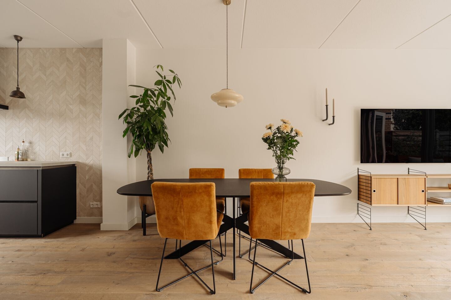 Tussenwoning te koop: Fort Aalsmeerstraat 28, Weesp