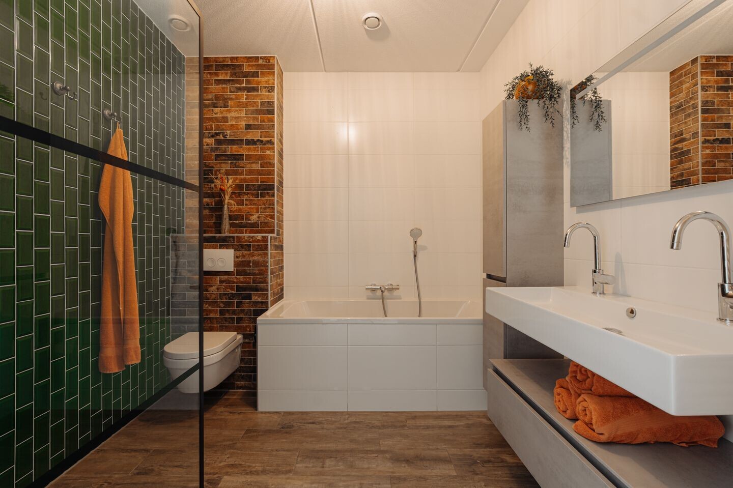 Tussenwoning te koop: Fort Aalsmeerstraat 28, Weesp