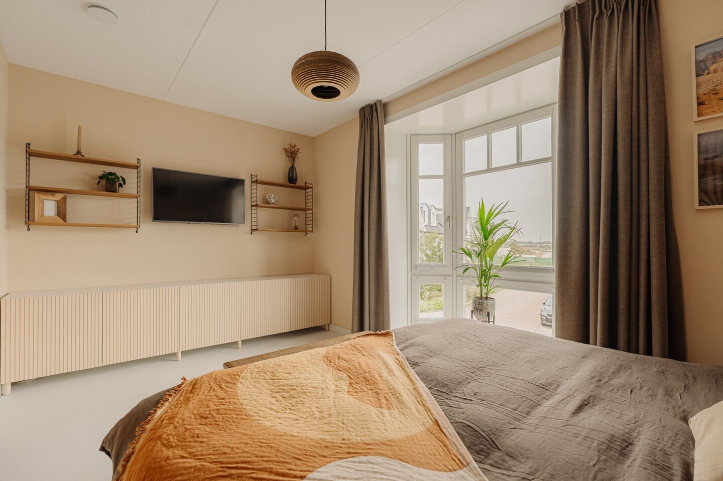 Tussenwoning te koop: Fort Aalsmeerstraat 28, Weesp