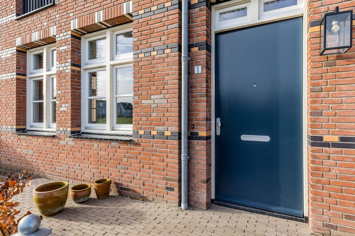 Hoekwoning te koop: Fort Vurenstraat 1, Weesp